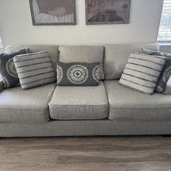 Beige Pull Out Couch