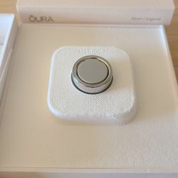 Oura Ring 4 Silver - Size 8