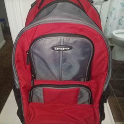 $20 - SAMSONITE Travel Bag Rolling Suitcase and/or Backpack. Great For Travel - School - Etc LIKE NEW  - Only $20.00 ! ! ! 