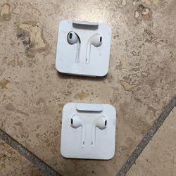 Apple Headphones 