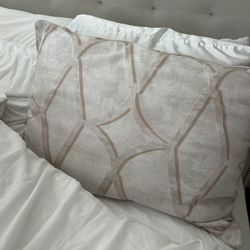 Queen Size Comforter Cover And 2 Queen Pillow Case