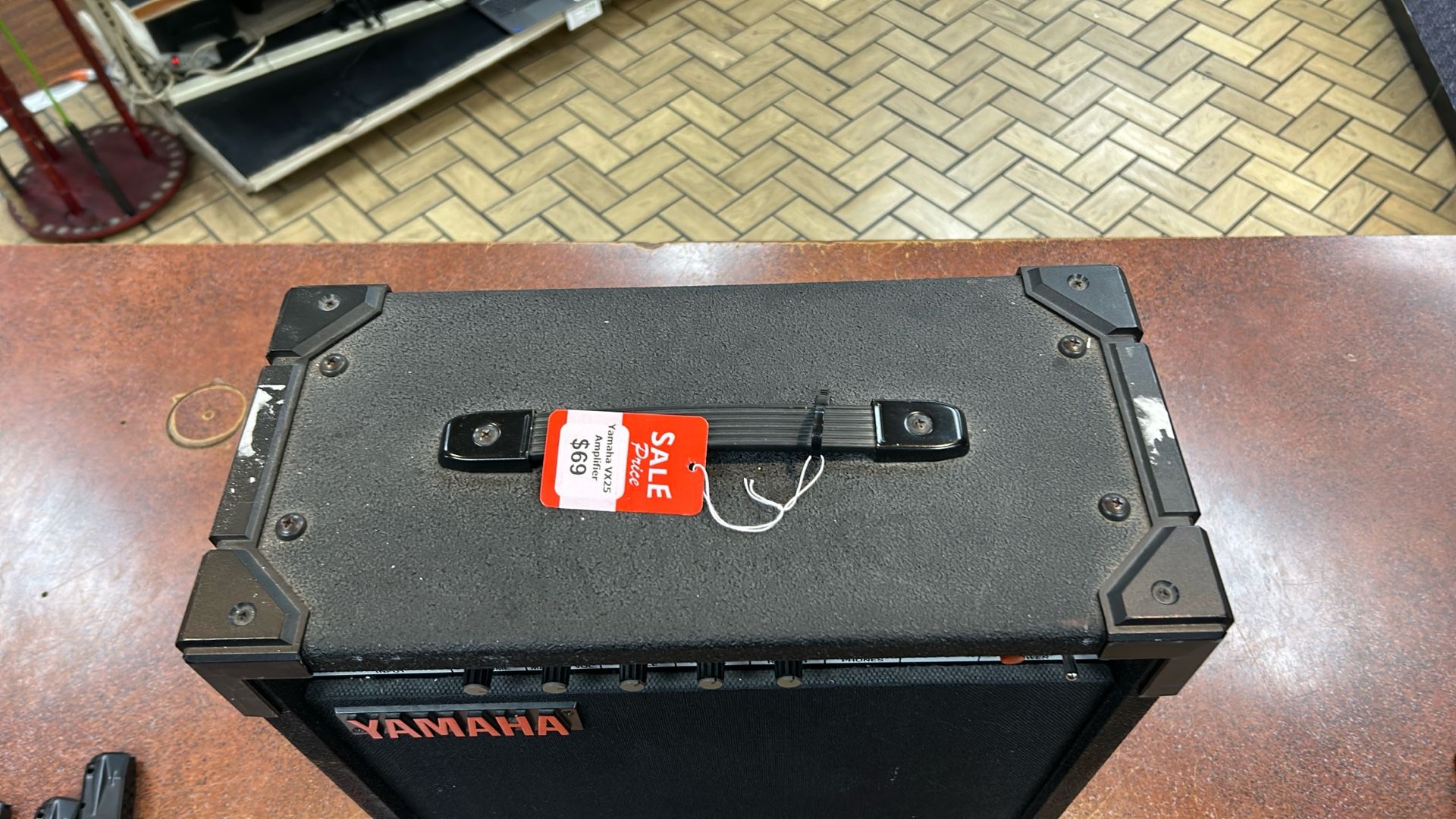 Yamaha VX25 Amplifier