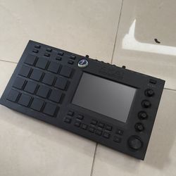 AKAI MPC Touch 
