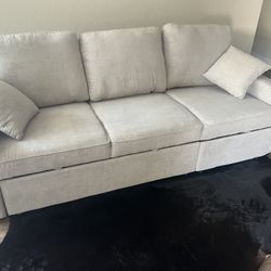 New Couch W Pullout Bed / Pullout Couch / Chaise.  82x33Dx34H.  Free Delivery!