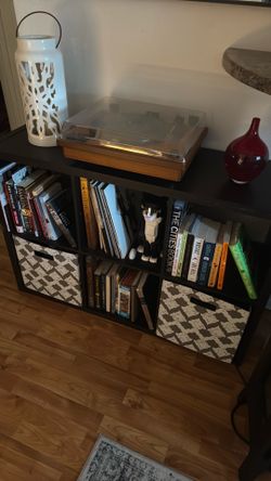 Small target book shelf