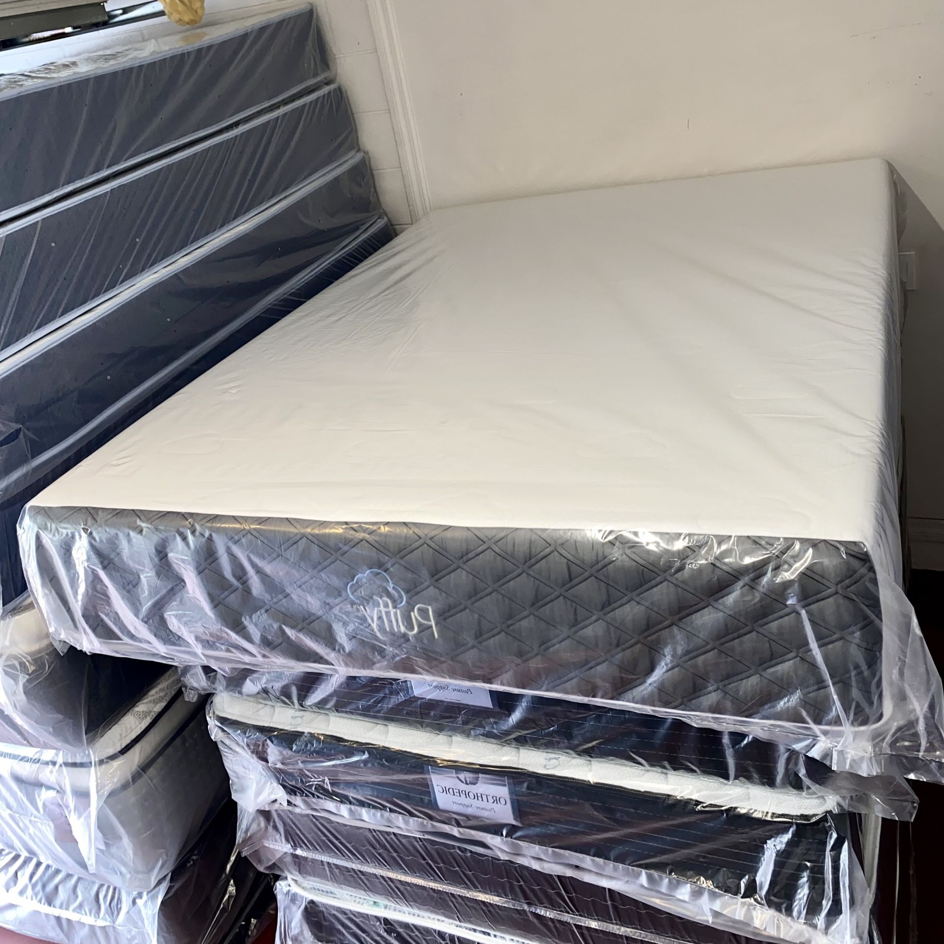 Queen Size Mattress Memory Foam Puffy Of 12” Inches Thick Firm New From Factory Wrapped in Plastic Same Day Delivery 🚚