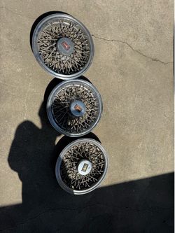 Cutlass Stock Hubcaps
