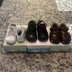 Stride Right Baby Shoes  Leather 