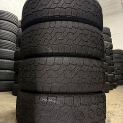 Set Toyo 265 70 R17 