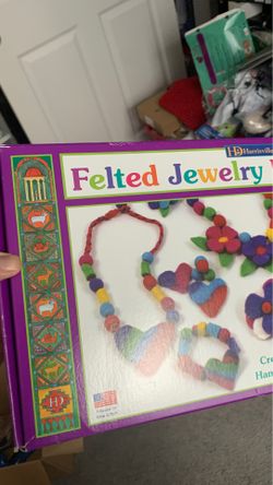 Felted jewelry kit