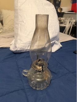 Vintage Clear Glass Oil Lamp w/ Original Glass Chimney – Antique Kerosene Lantern