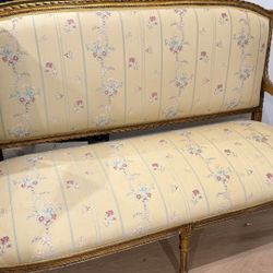 Antique Italian Sofa With 4 Accent Chairs 
