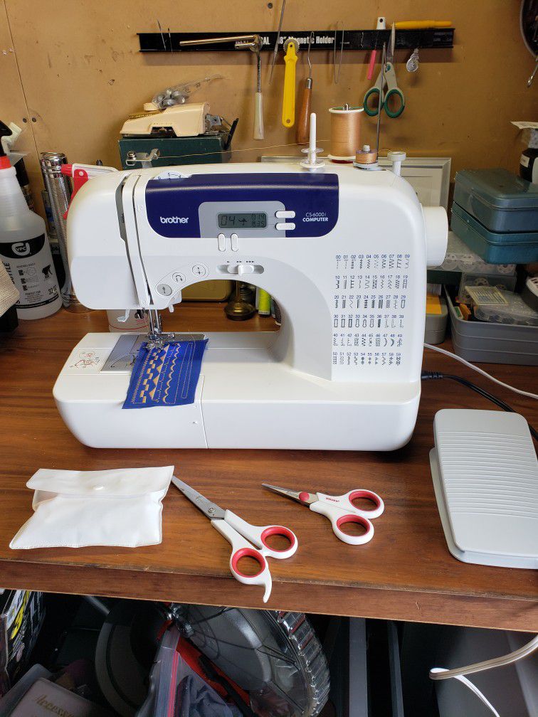 Brother Sewing Machine CS-6000i