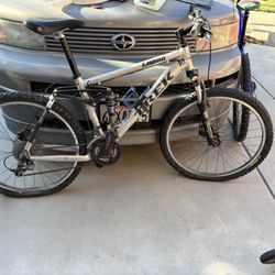 Trek Liquid Mountain Bike 