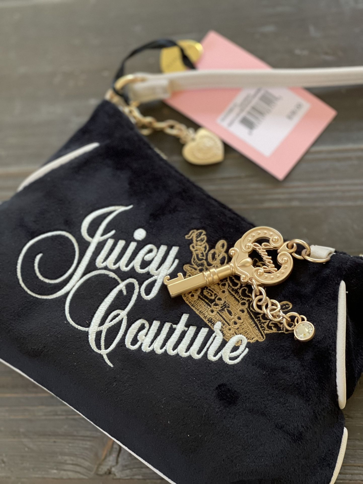Brand New with Tag Juicy Couture Wristlet Purse Handbag