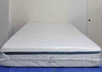 Helix Midnight Queen Mattress