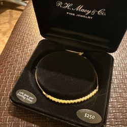R. H. Macy’s & Co. 14k Gold Bracelet