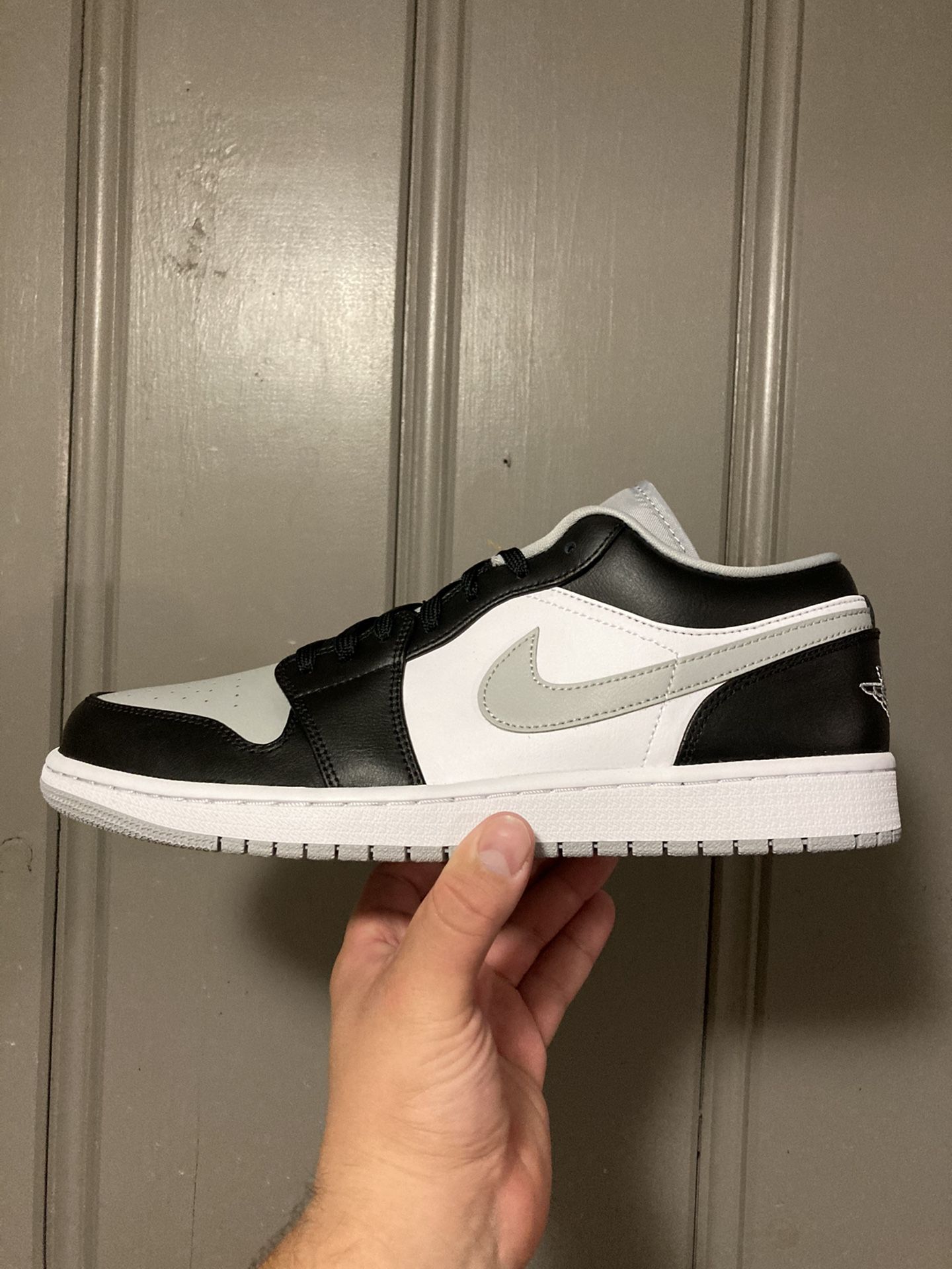 Jordan 1 low “Smoke Grey” shadow. Size (11). In men’s. DS(New) factory laced. $150 or b/o. No trades!