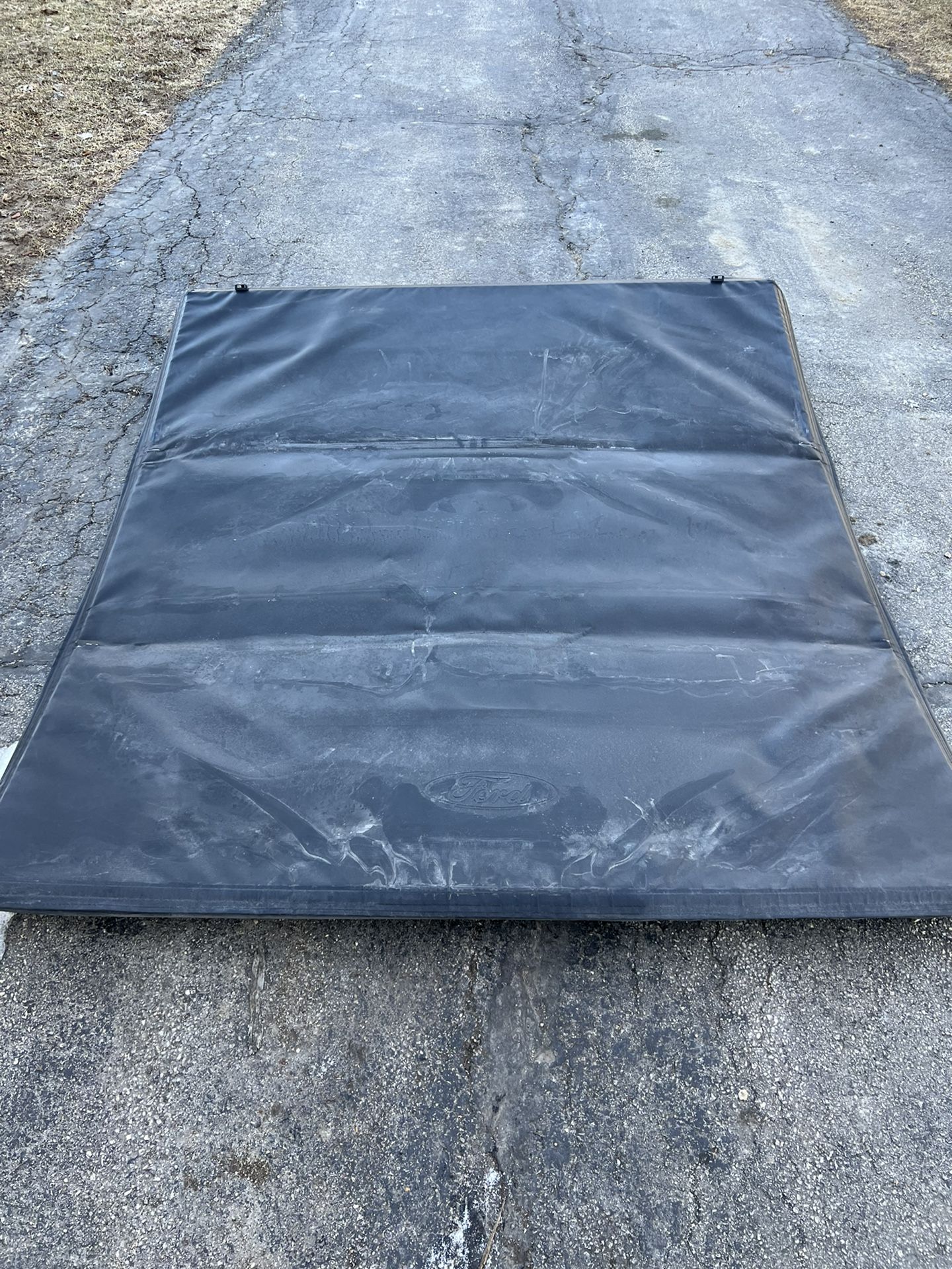 Ford Tri Fold Soft Tonneau Cover 