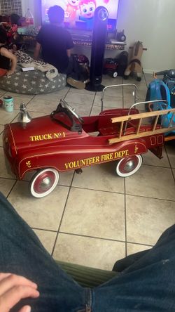 Vintage style gearbox Firetruck pedal car