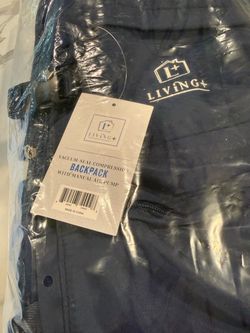 Vacuum-Seal Compression Backpack with Manual Air Pump