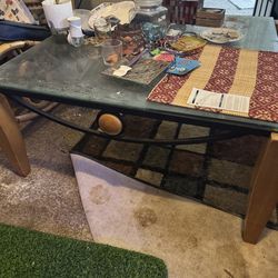 Square coffee table w/glass top