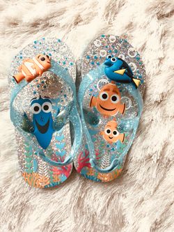Adorable Dory Nemo sandals size 7