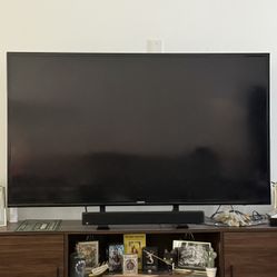 Samsung 60” 1080p Full HD Smart LED TV (For Parts/Repair)