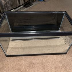Used 15 Gallon Tank With Glass Lid 