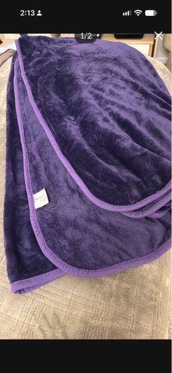Luxurious and Plushy Soft Queen Blanket