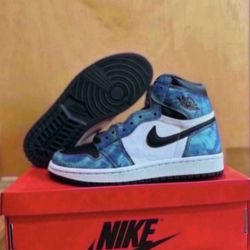 Air Jordan 1 Retro High OG Size 7.5 Womens Brand New 