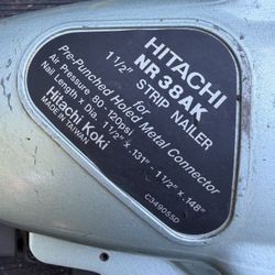 Hitachi NR 38AK Metal Connector Nailer + 125 Strips 
