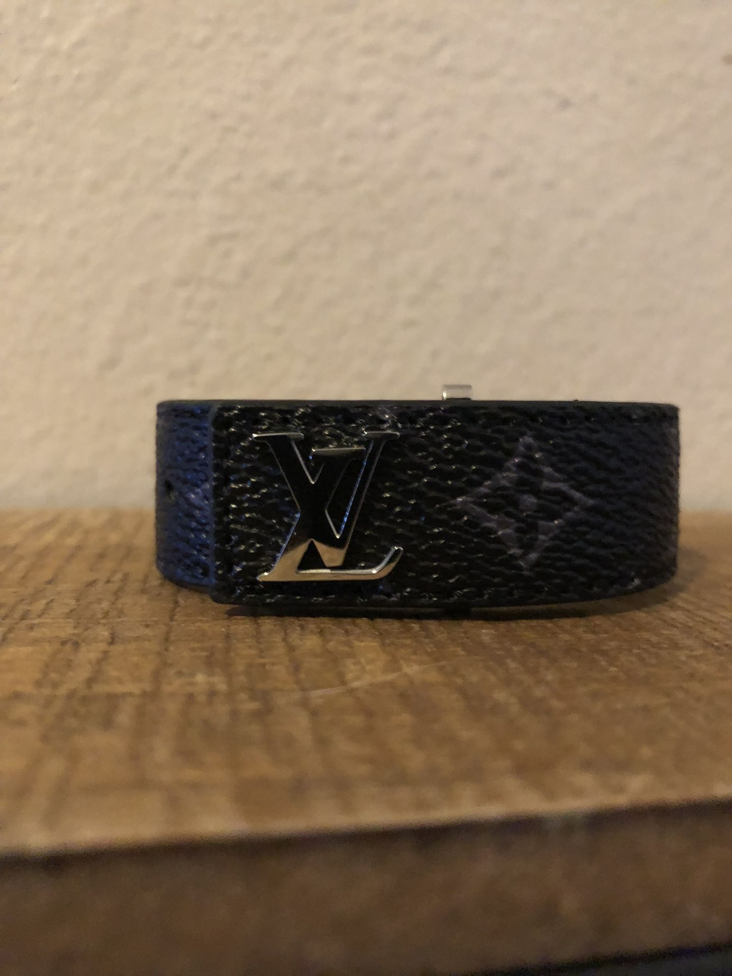 Black Bracelet THROW OFFER NO LOWBALLS