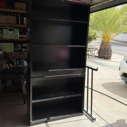 Middle Organize A Shelf In Good Condition