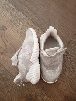 Tenis de niña