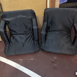 Oniva Foldable Folding Seats (2) 