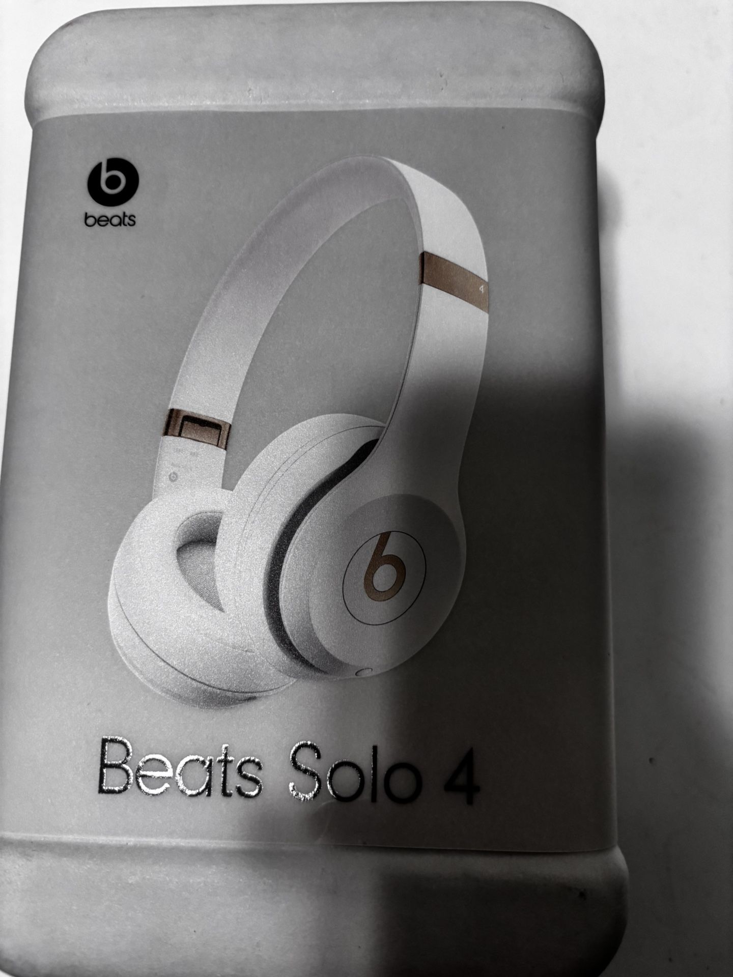 Beats Solo 4