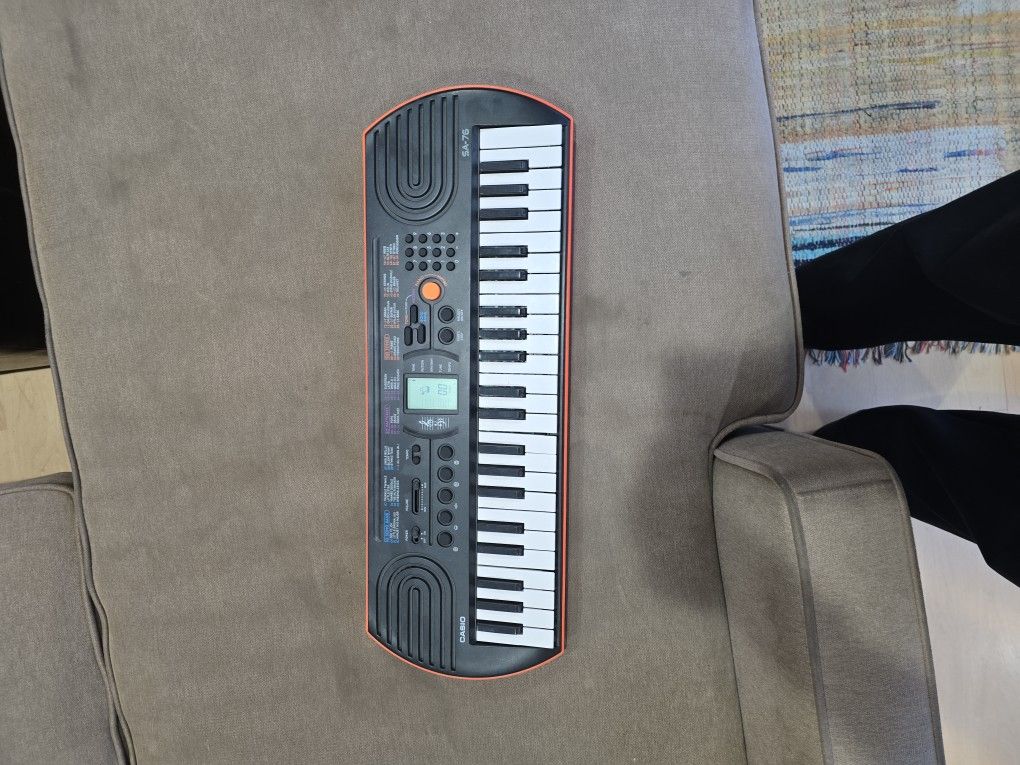 Sa-76 Casio Keyboard