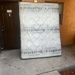   Mattresses: twin, full , queen regular ,  Colchon Nuevo Colchones plush or pillow top available cama bed mattress 