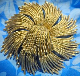 Vintage Monet  Cordelia Starburst Brooch