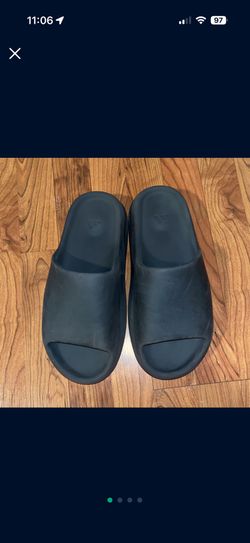 Slate Grey Yeezy Slides Size 11
