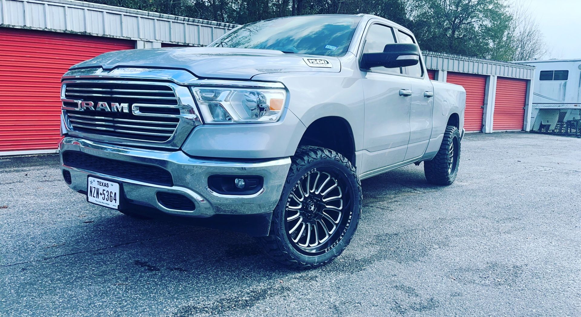 22x10 American Forces