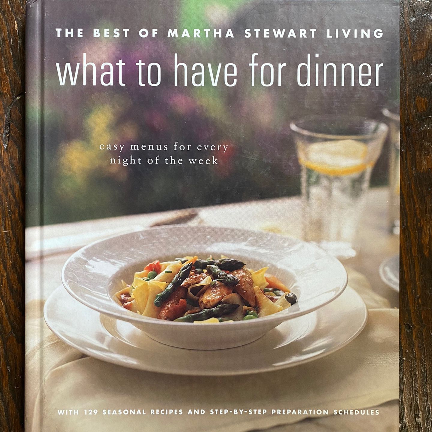 Martha Stewart:What to have for Dinner, Great American Wreaths and How to Decorate
