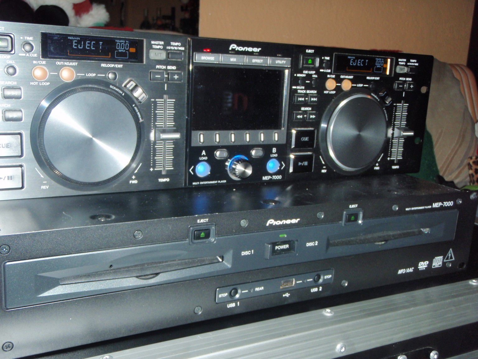 Free Pioneer mep-7000 DJ CD player
