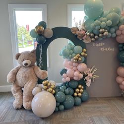 Backdrops And Balloon Garlands