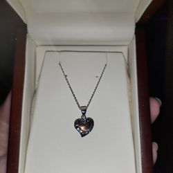 14k white/ rose gold heart necklace