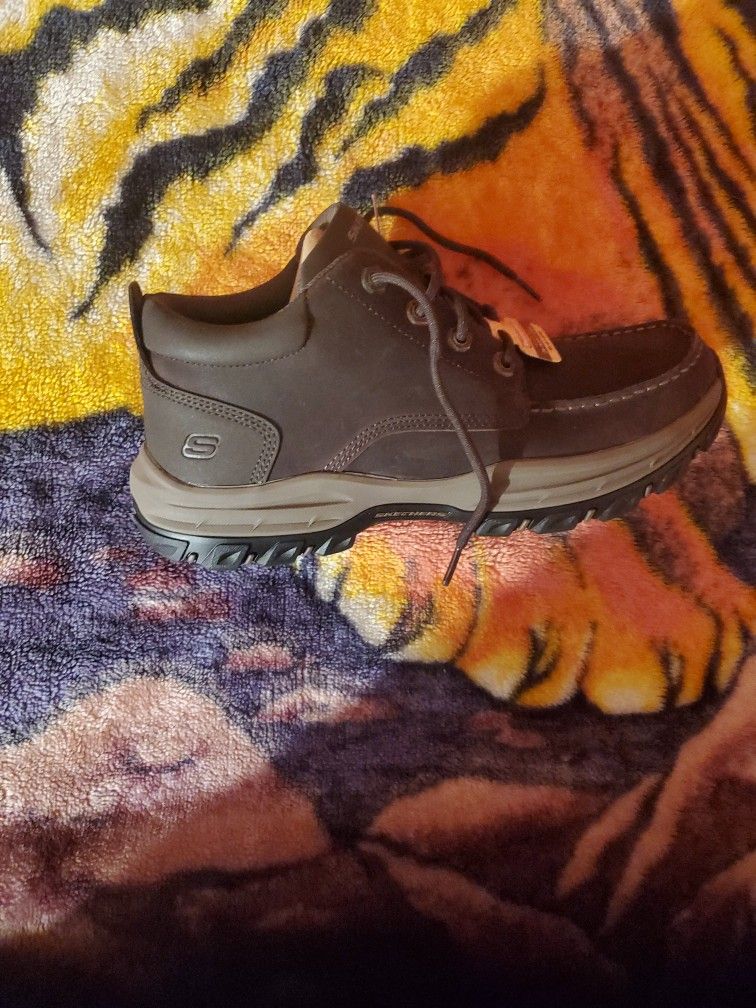 Men Size 8 New