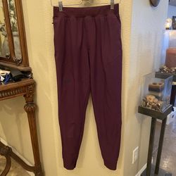 UNDER ARMOUR Women Burgundy Jogger Pants Size Small