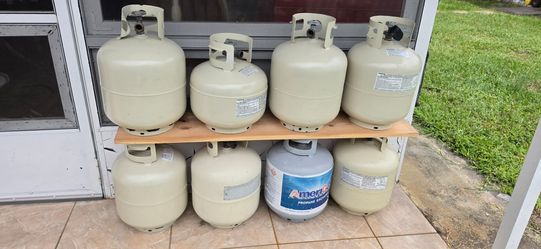 empty propane gas tanks 30.00 each