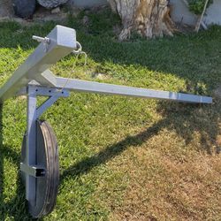 HEAVY DUTY BAG STAND FOR PUNSHING BAG  GOOD SIZE AND SPEED  BALL HEAVY DUTY $80 FIRM 